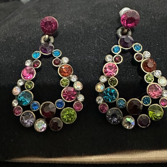 💎💜🩵❤️💙💚🩷 Dazzling Multi-Color Crystal Rhinestone Teardrop Dangle Earrings - Picture 1 of 2